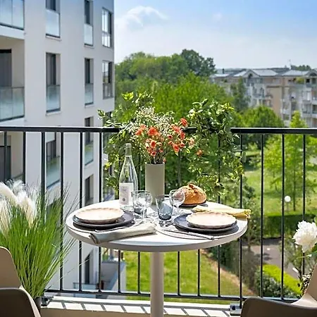 Aparthotel Oh Activ Cergy
